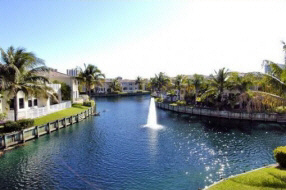Aventura Lakes waterfront and water view homes