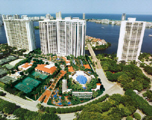 BellaMare at Williams Island - Aventura waterfront condos and condominium homes.