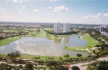 The Hamptons South in Aventura condominium views of the Turnberry golf course