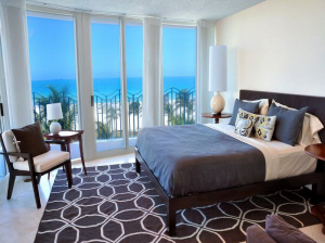 1500 Ocean Drive condominium bedroom