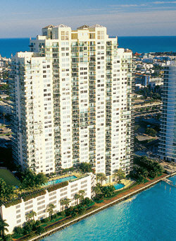 The Floridian Condominium on South Beach - Bayfront Biscayne Bay luxury Condominiums