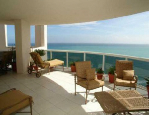 The Pinnacle condominium oceanfront views in Sunny Isles, Miami Beach